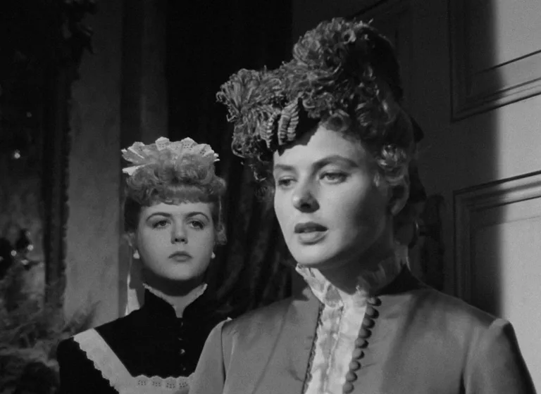 Gaslight (1944): More than flickering lights