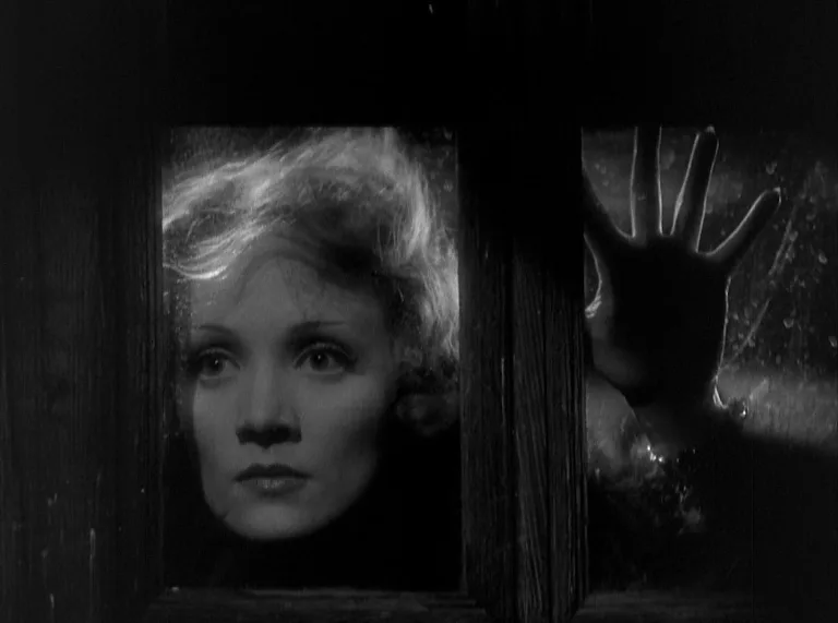 Shanghai Express (1932): Shadows, Silks, and Steam