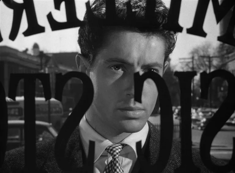 Strangers on a Train (1951): An Hitchcockian proposal