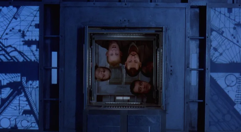 Cube (1997): Trap in a box