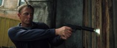 Casino-Royale-2006-stills-50