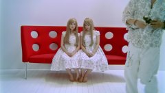 Hana-and-Alice-2004-stills-52