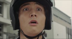 His-Motorbike-Her-Island-1986-stills-44