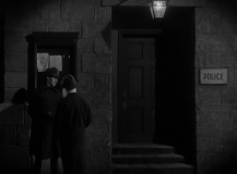 The-Invisible-Man-1933-stills-26