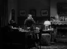 The-Invisible-Man-1933-stills-32