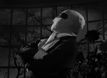 The-Invisible-Man-1933-stills-37