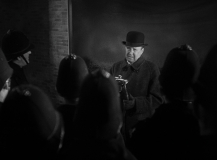 The-Invisible-Man-1933-stills-48